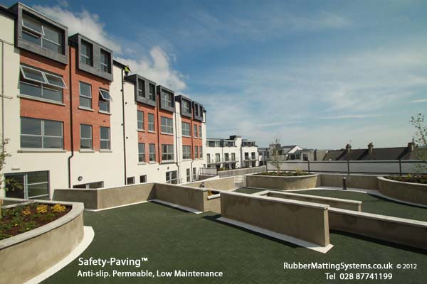 non slip balcony - safety paving - roof terrace - green Gallery Image