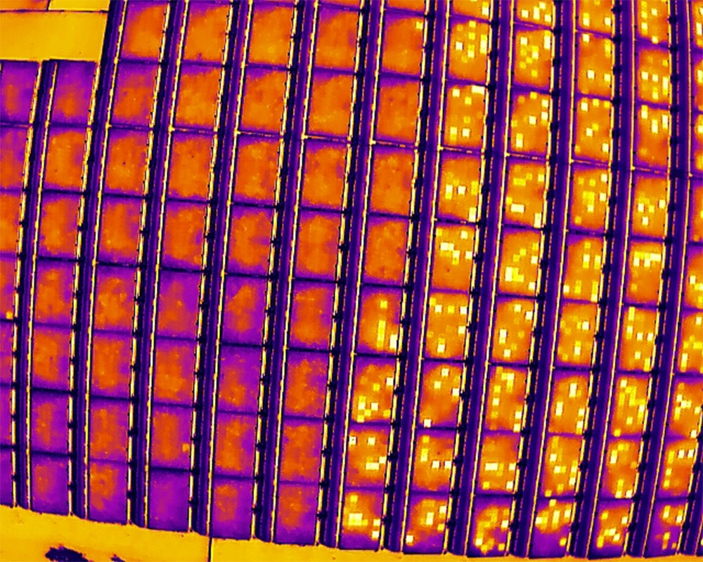 Thermal PV inspection survey showing array with faulty cells Gallery Image