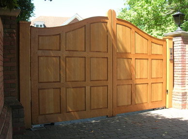 Oak Leaf Gates Image