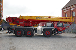 Graham Jones Cranes Nottinghamshire Image