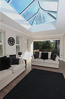 Express Bi-folding Doors Ltd Image